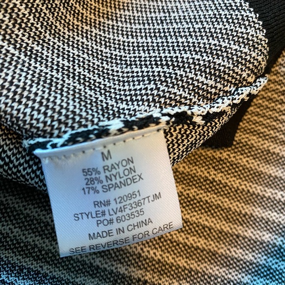 Olive & Oak black and white geo pattern mini skirt - Picture 7 of 7